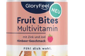 Multivitamine in leckeren Himbeer Fruchtstückchen – Auf Basis von natürlichem Fruchtpüree für Kinder und Erwachsene – Vitamin A, D, K, E, B6, B12, Niacin, Biotin, Zink & Jod – Vitamin A-Z Gummies